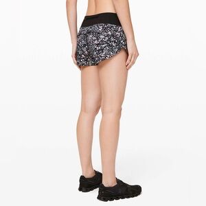 Lululemon Speed-Up Low-Rise Lined Short 2.5”